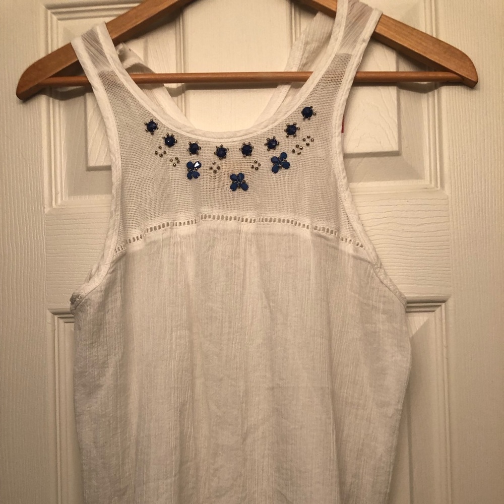 Hollister tank mesh embellished sz L🌼